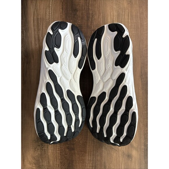 New Balance Fresh Foam 1080v13 Black White Men Size 10B Running Shoes M1080K13 - Picture 5 of 6